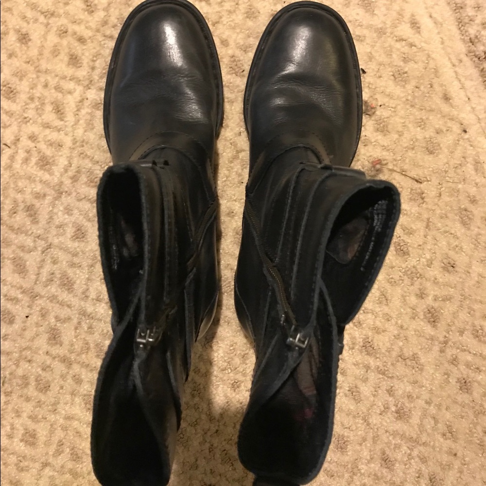 Women’s black calf boots